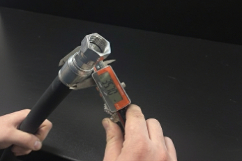 Calibrating a hose crimp